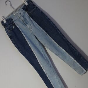 PacSun Light Blue/Dark Denim Mom Jeans - Size 27